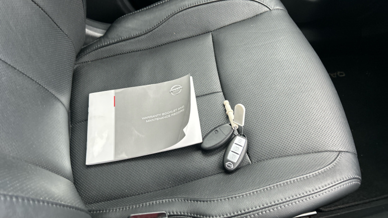 Nissan Qashqai 1.6 dCi Tekna 5dr Xtronic Diesel Hatchback